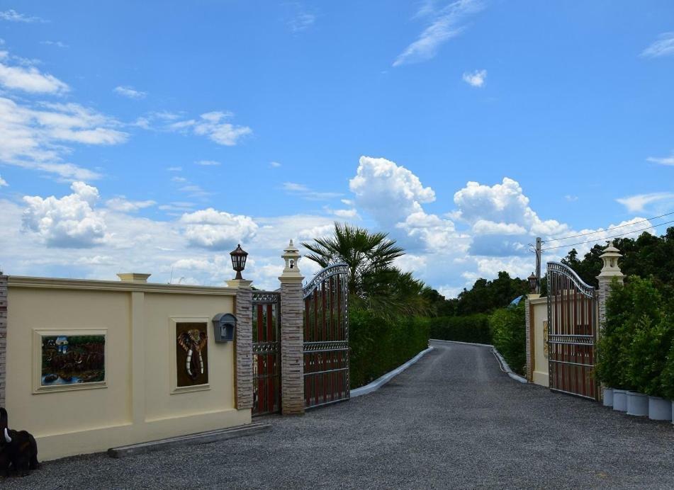 Sb Holiday Resort Чиангмай Екстериор снимка
